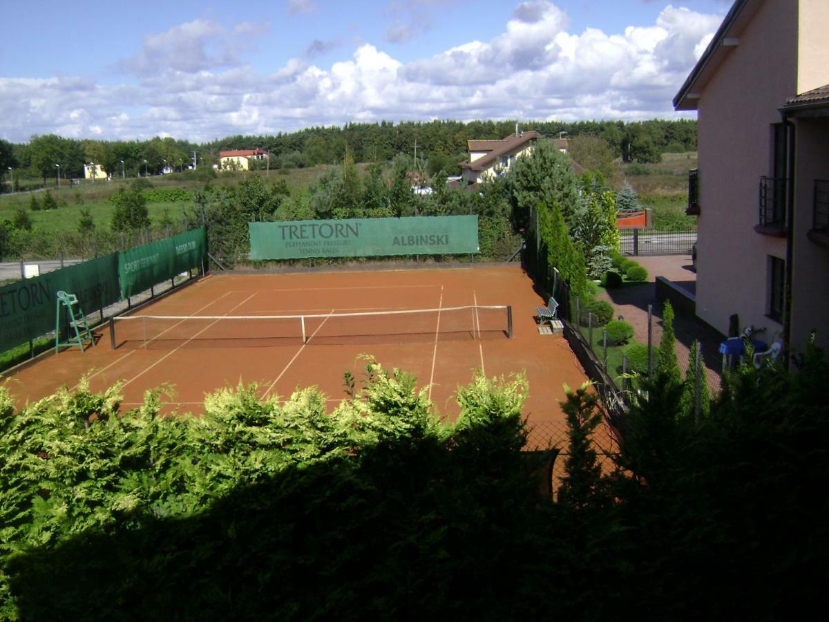 Bed and Breakfast Galeria Tennis Grzybowo  Exterior foto