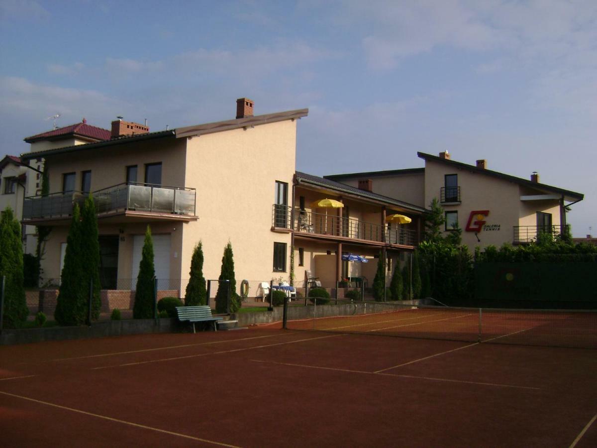 Bed and Breakfast Galeria Tennis Grzybowo  Exterior foto